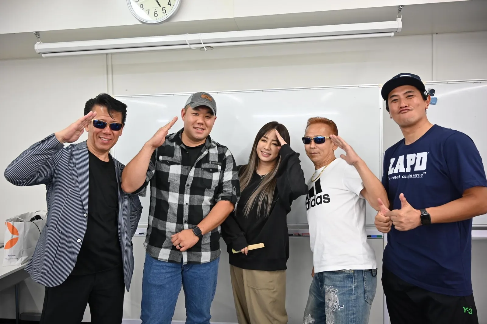 イベントで交流する参加者